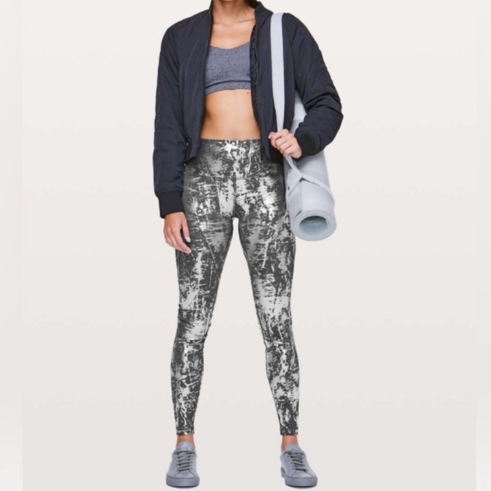 NWOT Lululemon Wunder Under Leggings